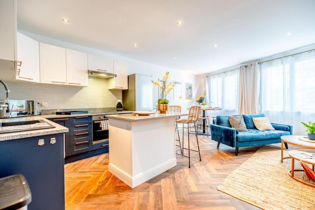 Superbe Appartement Neuf, Climatise Centre Village Le Plan-de-la-Tour Eksteriør billede