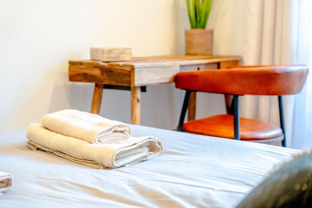 Superbe Appartement Neuf, Climatise Centre Village Le Plan-de-la-Tour Eksteriør billede